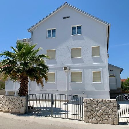 Apartments Janko Pakoštane Kültér fotó